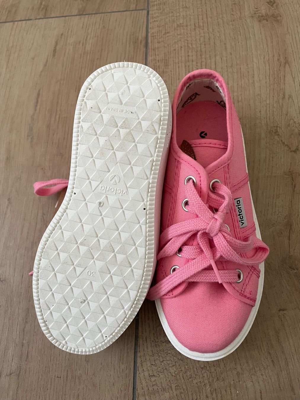 Victoria Scarpe per ragazze: Schuhe von Victoria Gr. 30 NEU – Nuovo (secondo la descrizione) da Waltenschwil venduto da hansnine 2