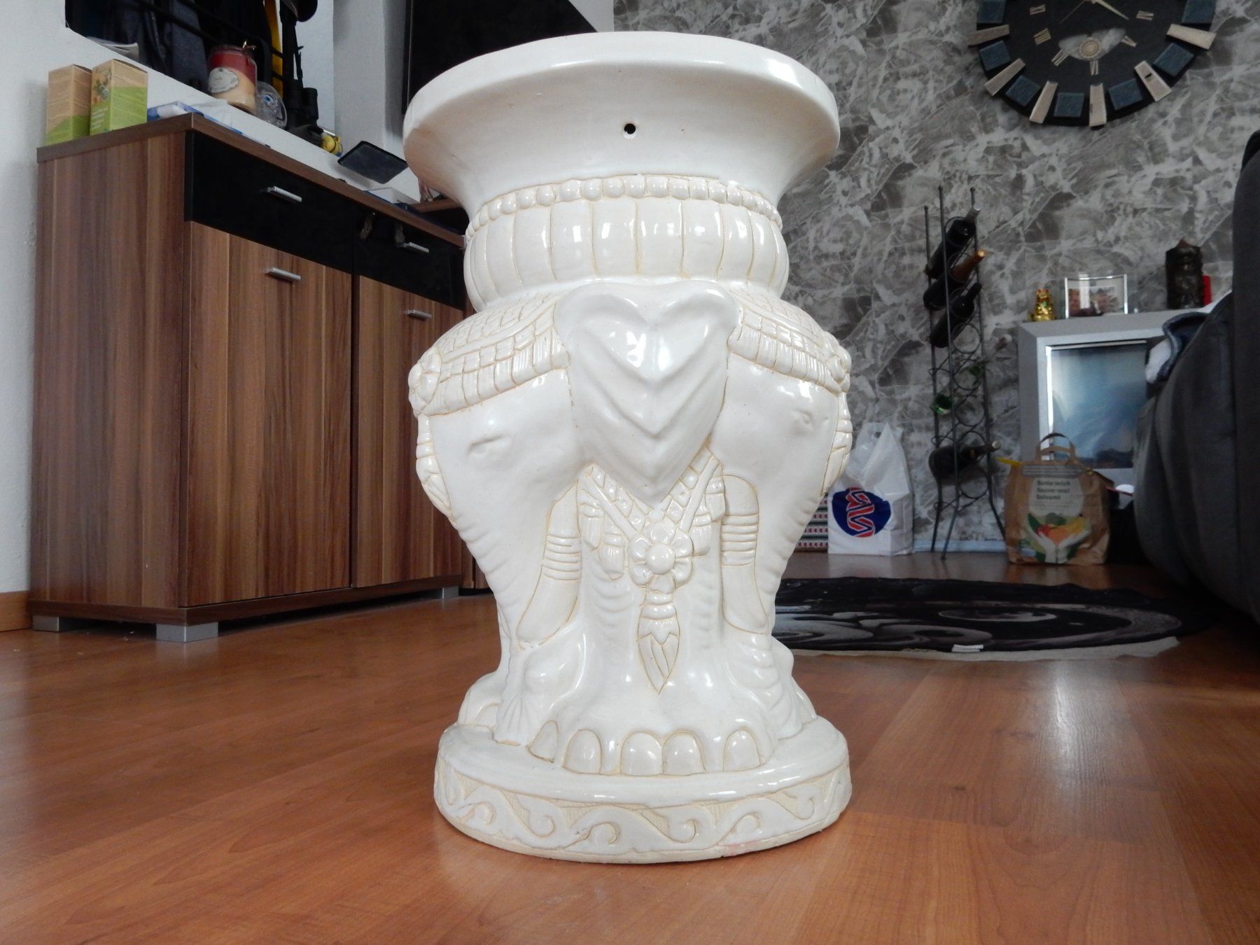 Skulpturen & Statuen: Elefanten Säule Klein aber Oho – Gebraucht aus Balsthal von Subaru11 5