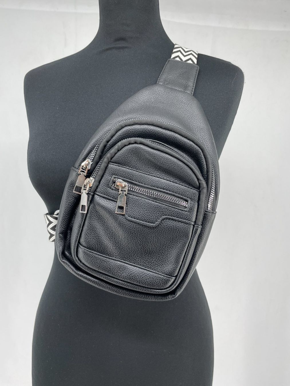 Borse: Sac banane noir – Usato da Lausanne venduto da PlusValue_Lausanne