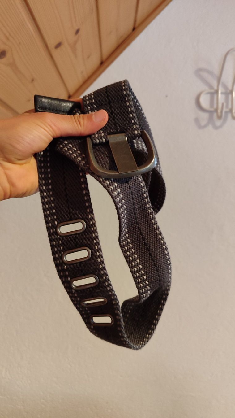 Zara Lotti di vestiti: Gürtel, Zara & AnnaField, Gr.M (verschiedene!) Set – Nuovo e nell'imballaggio originale da Brüttisellen venduto da nic_xm7s