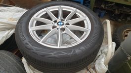 BMW X1 F48  Alufelgen mit Sommerreifen