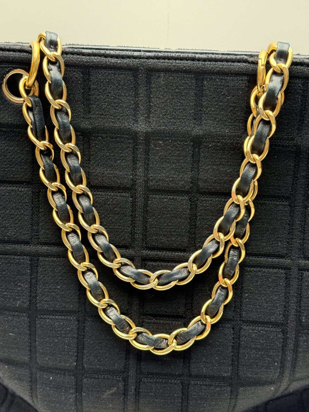 Chanel Borse da donna: Sac Chanel - Chocolate Bar Chain Tote – Usato da Genève venduto da rosebud635 2