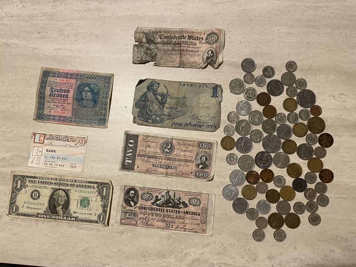 Banknoten: Alte Noten und Münzen  – Gebraucht aus Flawil von Naphtali