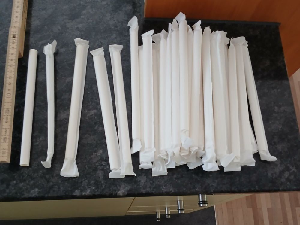 Bicchieri: 40 x Papier Strohhalme einzeln verpackt – Nuovo (secondo la descrizione) da Hinwil venduto da Unglaubliche-Treffer