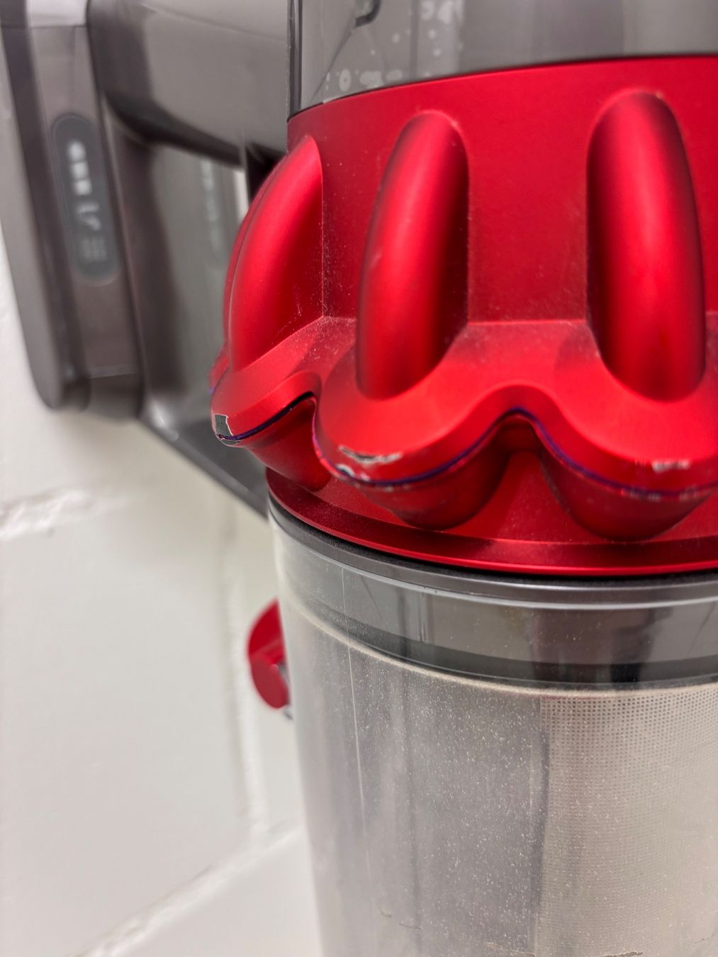 Dyson Staubsauger & Zubehör: Dyson Akku Staubsauger – Gebraucht aus Bottmingen von ale_lls9 3