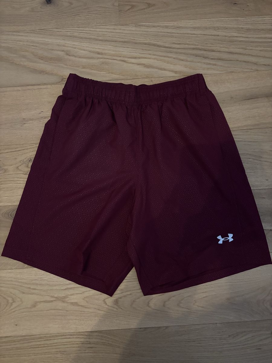 Pantaloni: Under Armour shorts – Usato da Laupen BE venduto da Jonasbolinger