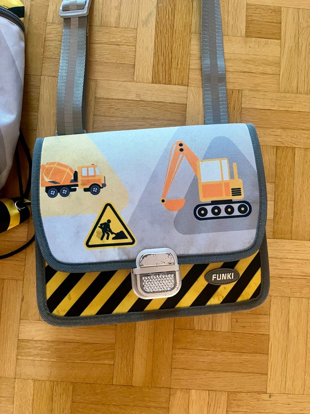 Funki Borse & Zaini: Funki Kindergarten Kinder Tasche Bagger mit Turnsack – Usato da Frauenfeld venduto da cookies_and_cream 1