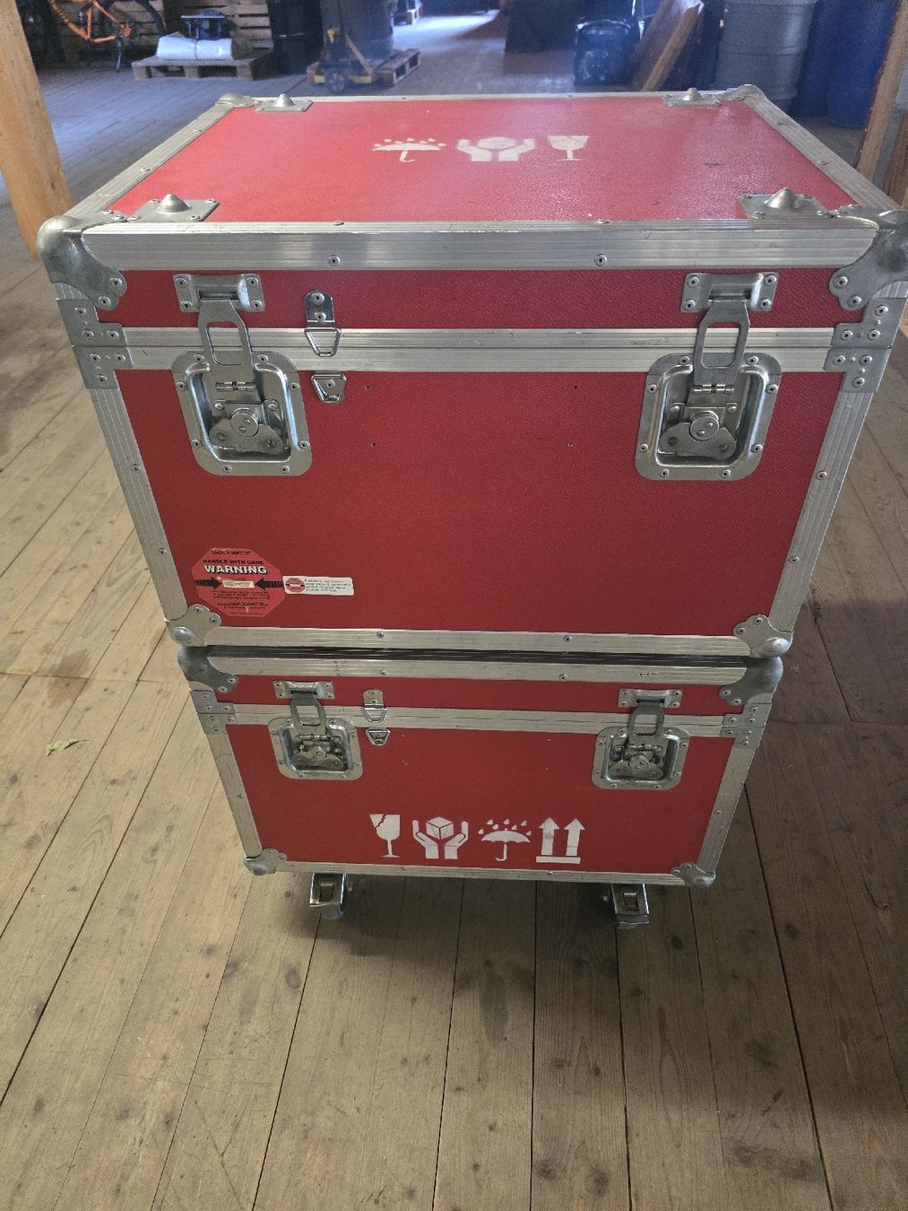 Caisses de transport: Case Bundle 2 Stk Transportkiste – D'occasion à Fischingen par Produktix