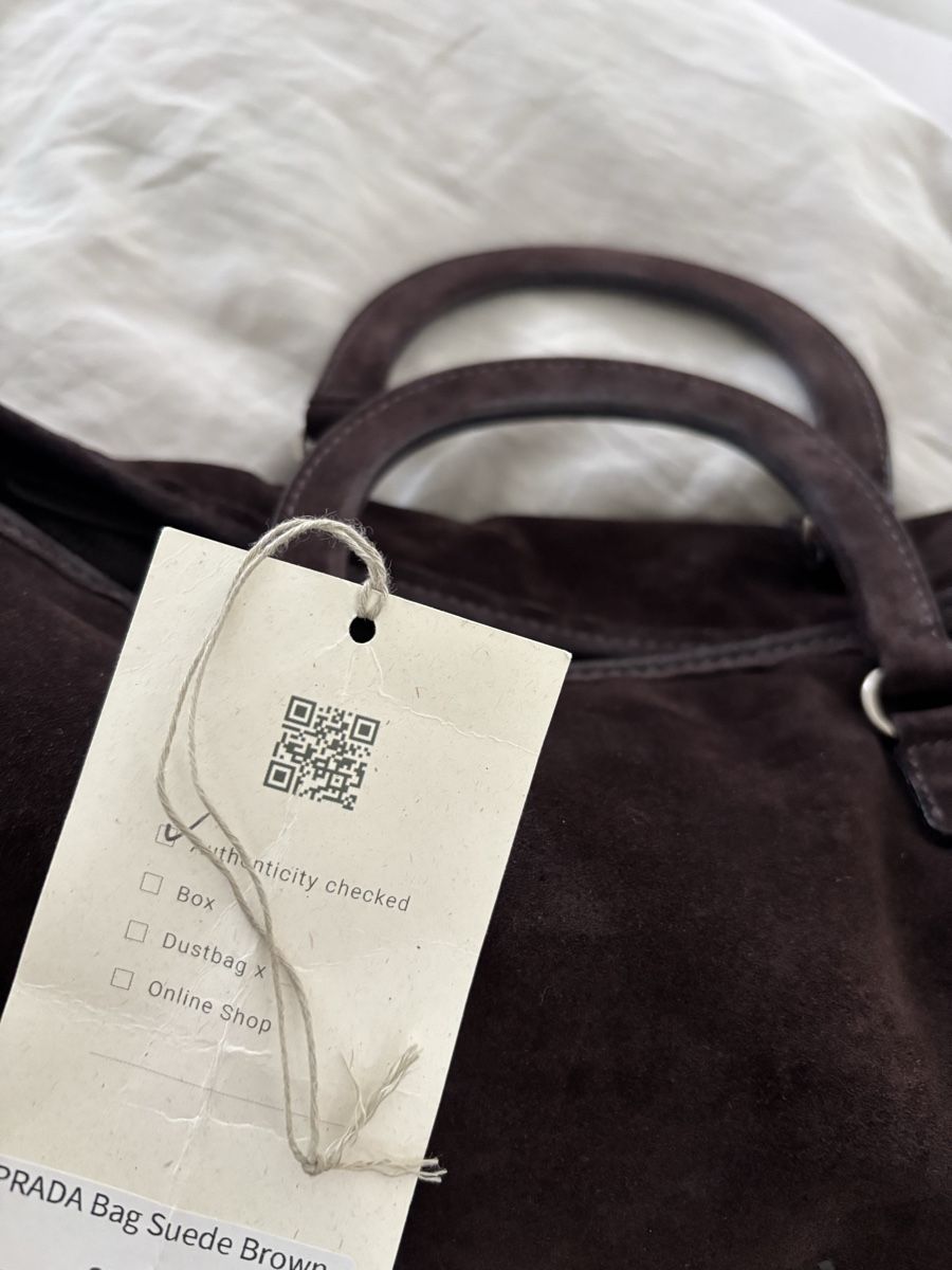 Prada Borse da donna: Originale Prada Suede Bag Wildleder in braun – Usato da Zürich venduto da car_9sdb 1