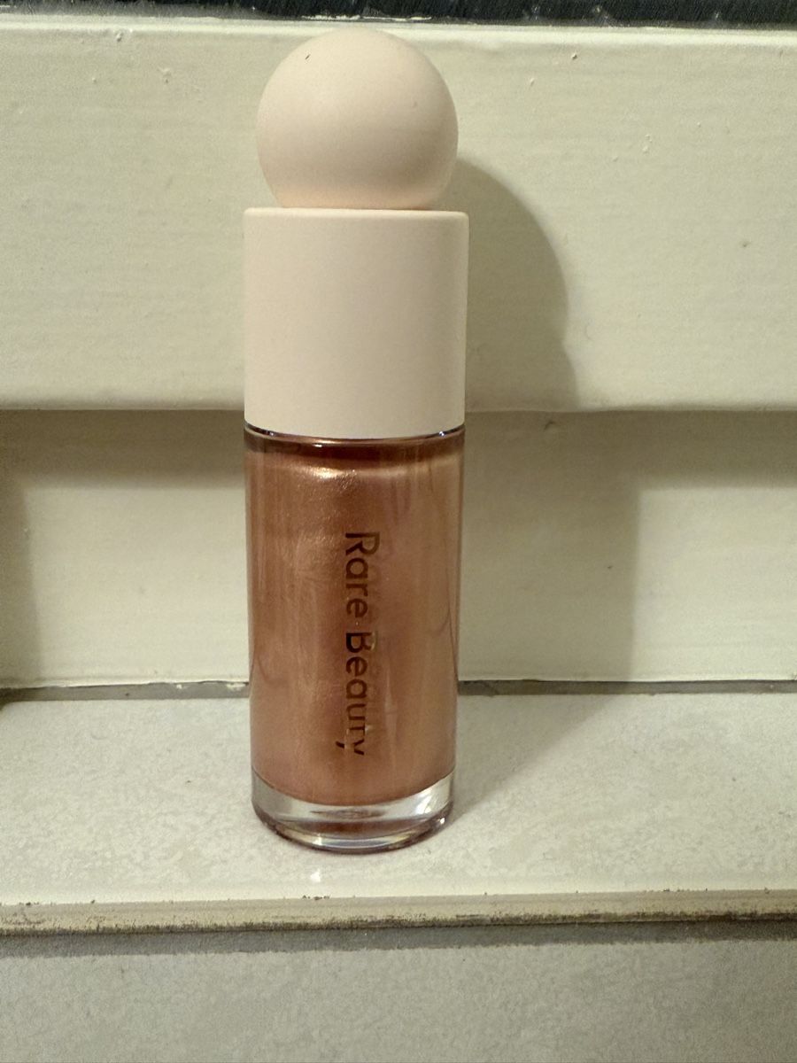Make-up: Rare Beauty Flüssiger Highlighter - Mesmerize 15ml – Nuovo (secondo la descrizione) da Basel venduto da zukk_