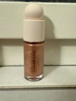 Rare Beauty Flüssiger Highlighter - Mesmerize 15ml