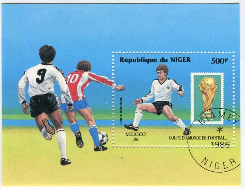 Alle Briefmarken: Block "Fussball". Niger – Neu und originalverpackt aus Basel von Butsch5