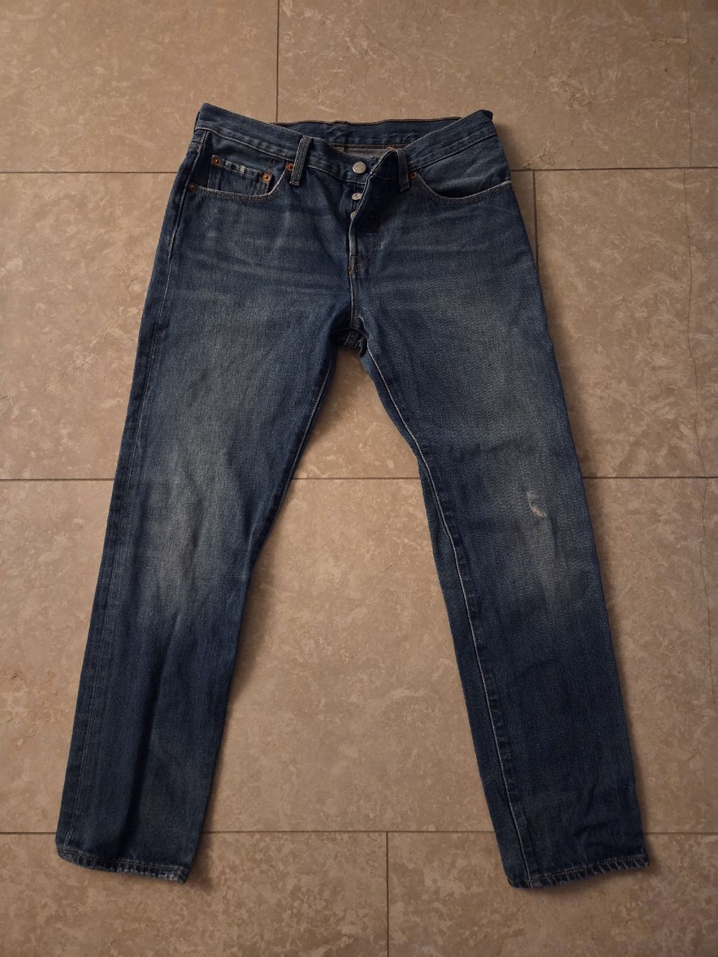 Levi's Jeans: Levi's Jeans 501 – Usato da Reinach AG venduto da zazalino