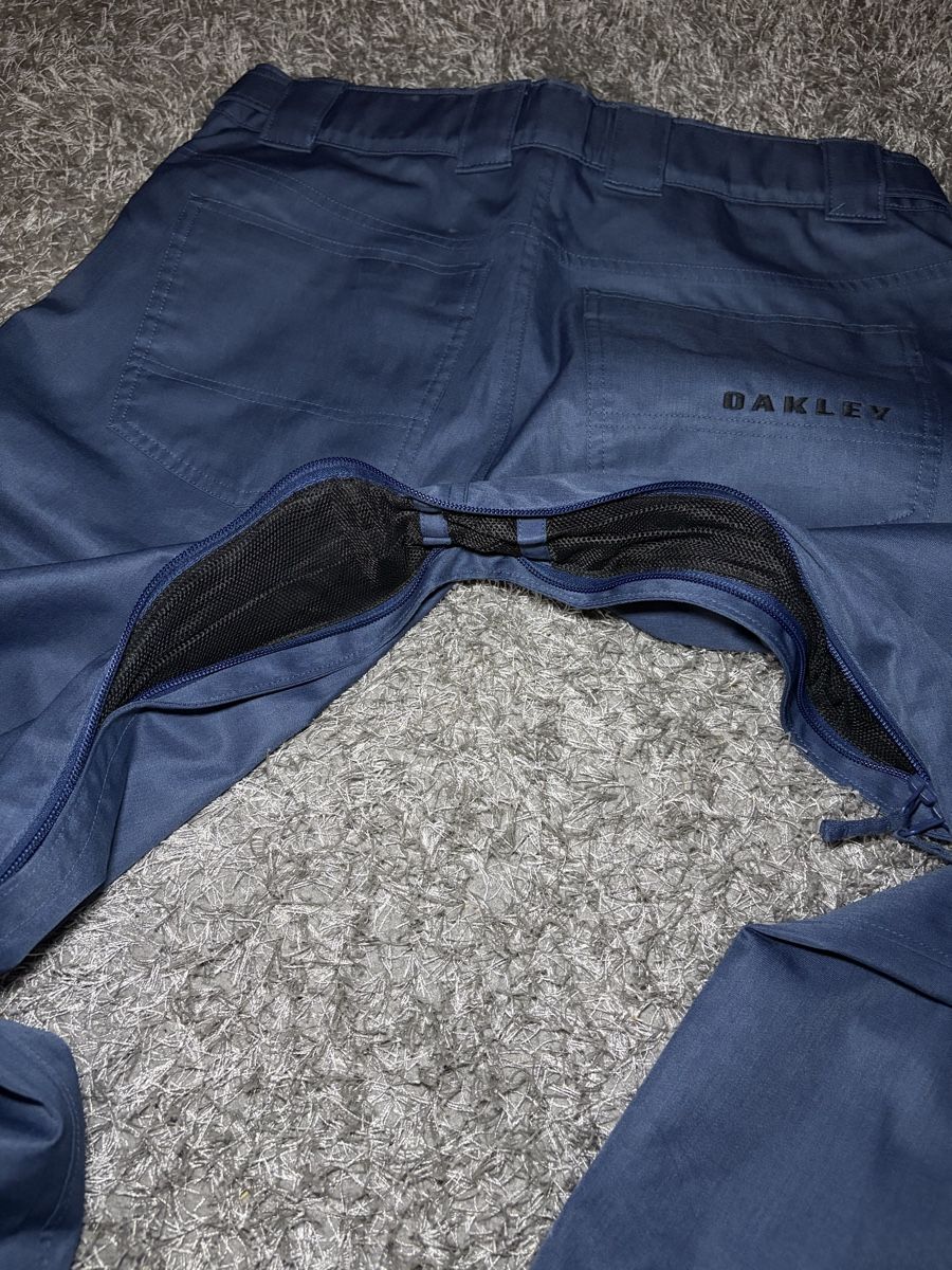 Oakley Pantaloni: Oakley Snowboard Pants Blue Size M – Usato da Brislach venduto da edu_t6pq 9