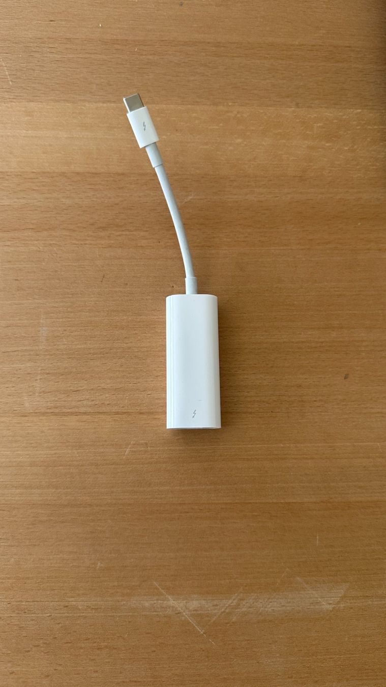 Apple Ecrans: Apple Thunderbolt Display 27 + VESA mount + Thunderbolt Adap – D'occasion à Kaltbrunn par la77 8