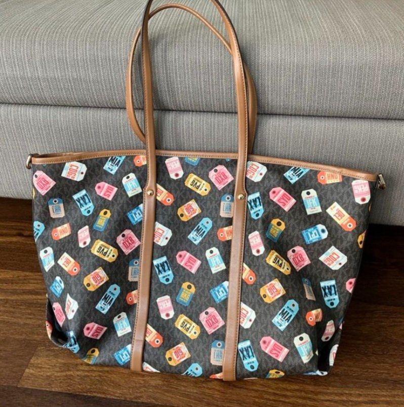 Michael Kors Borse da donna: MICHAEL KORS Beck medium tote braun – Usato da Riazzino venduto da RagusaM