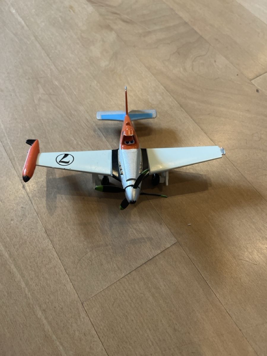 Spielzeuge: Ein Planes set mit 5 verschiedenen Flugzeugen – Gebraucht aus Bern von Kanu21 1