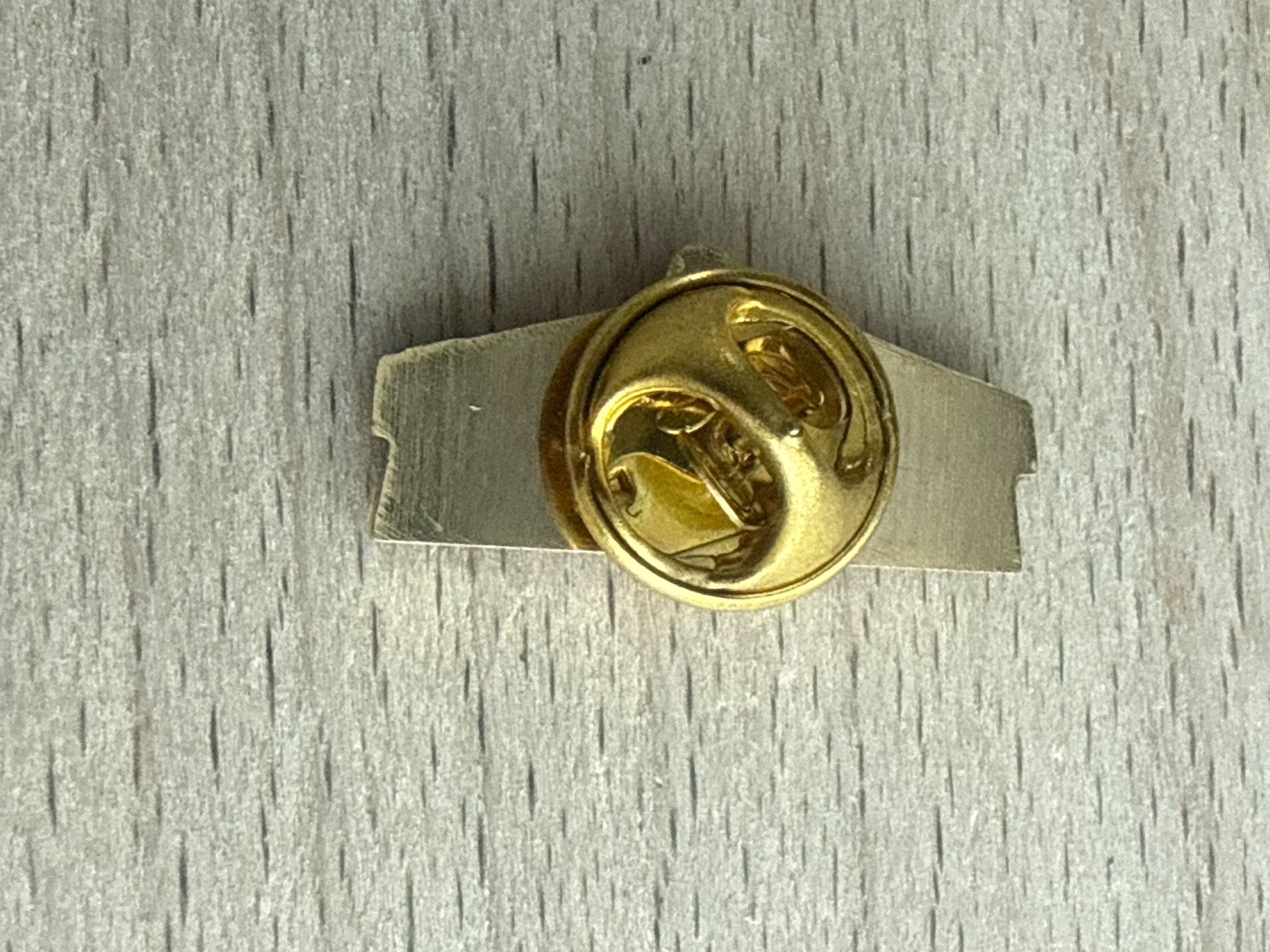 Plaquettes & Badges: Pin MATOLA – D'occasion à Glattbrugg par Schweigmatt 1