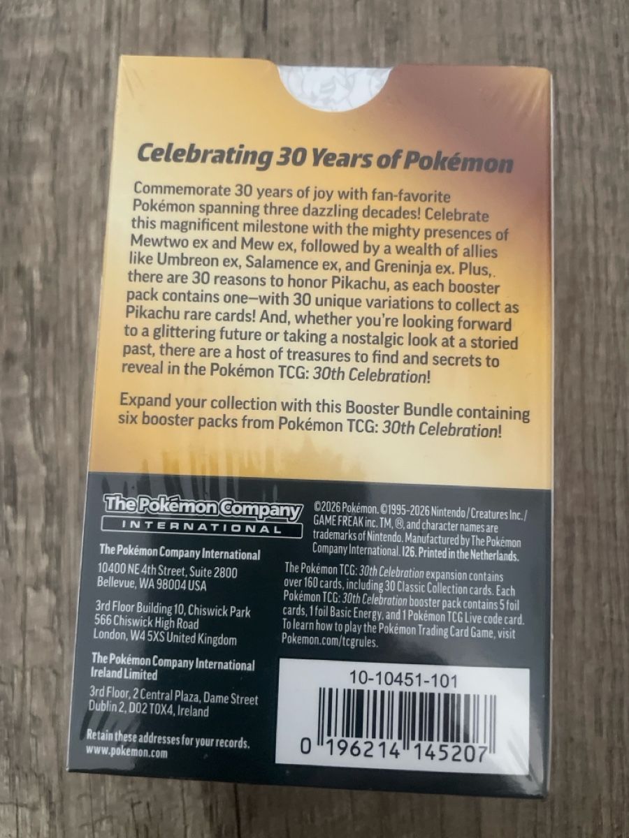 Pokémon Carte collezionabili: Pokemon 30th Celebration Booster Bundle – Nuovo e nell'imballaggio originale da Bellach venduto da Pokemam 1