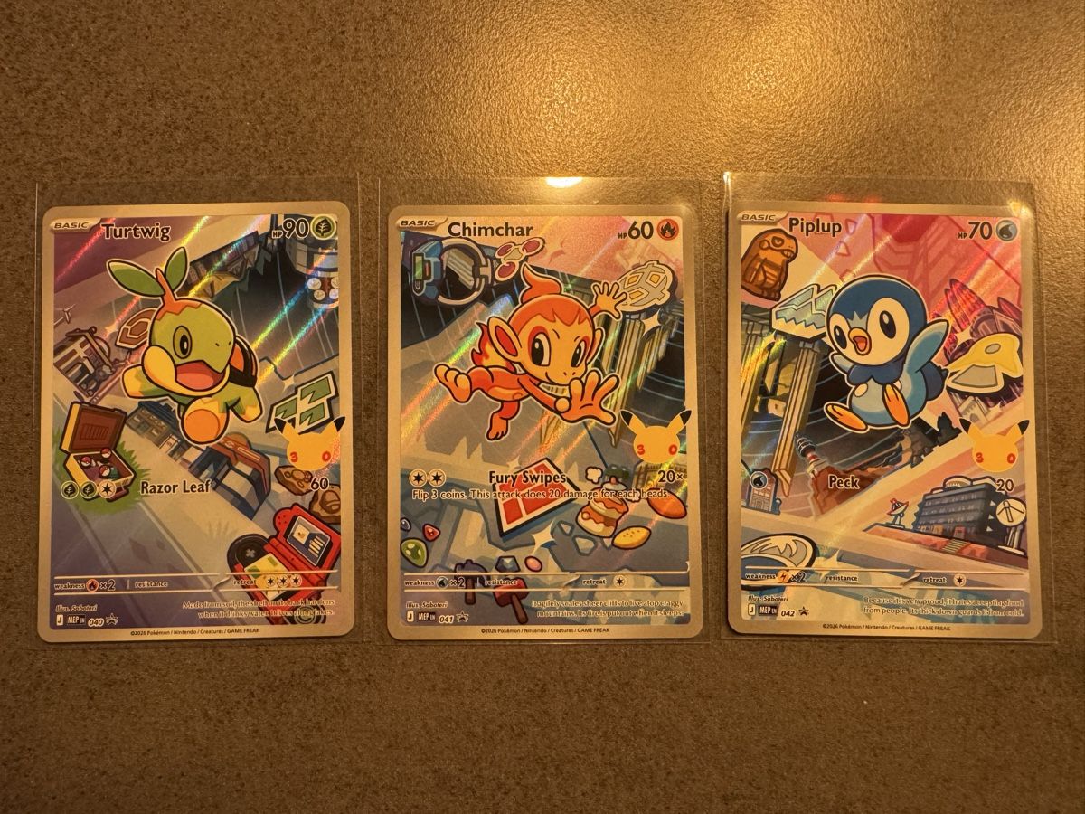 Pokémon Carte collezionabili: Pokemon First Partner Illustration Collection EN – Nuovo (secondo la descrizione) da Winterthur venduto da Fischinho