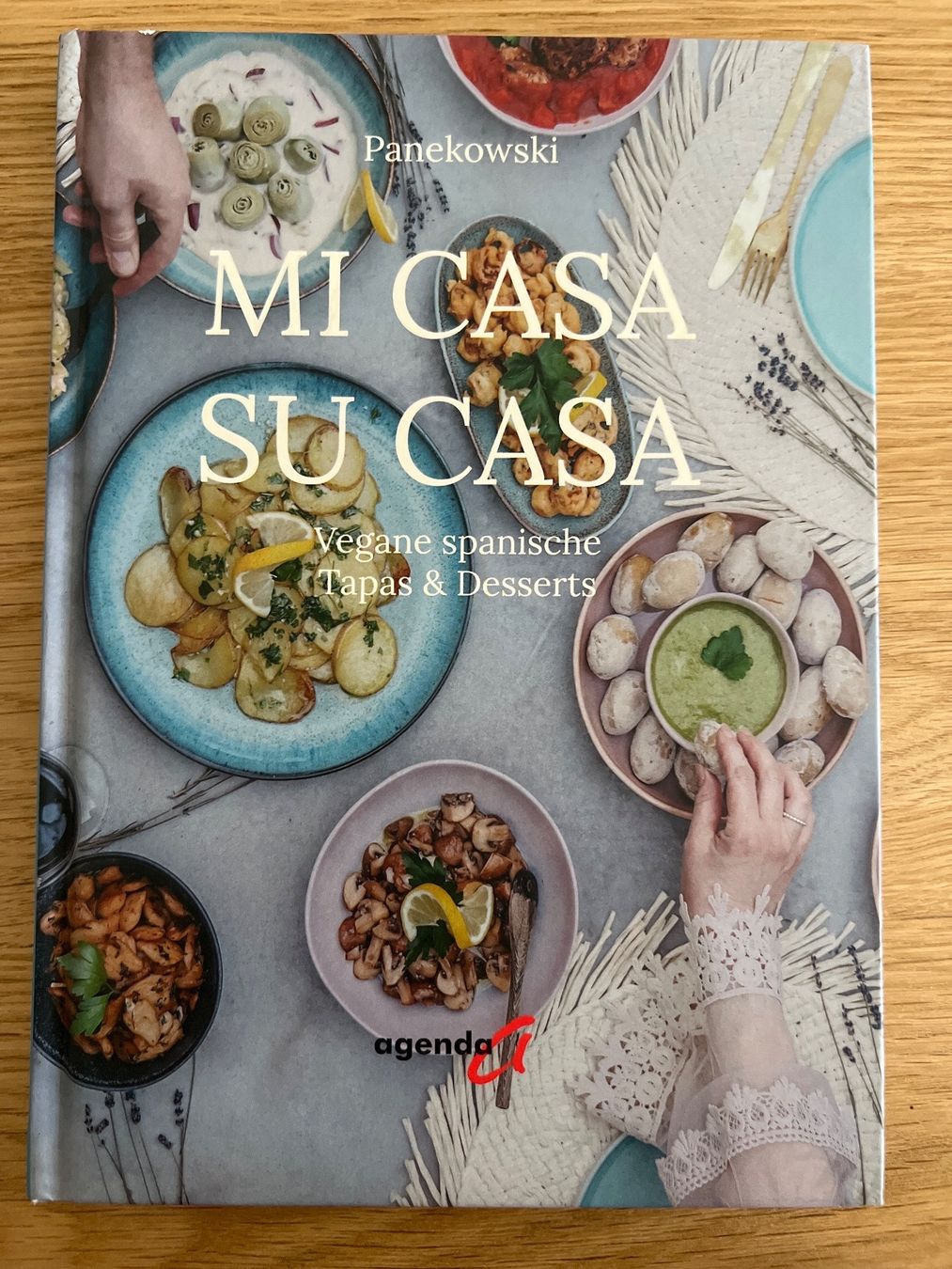 Libri: Kochbuch Vegane spanische Tapas und Desserts – Nuovo (secondo la descrizione) da Zürich venduto da kitsune