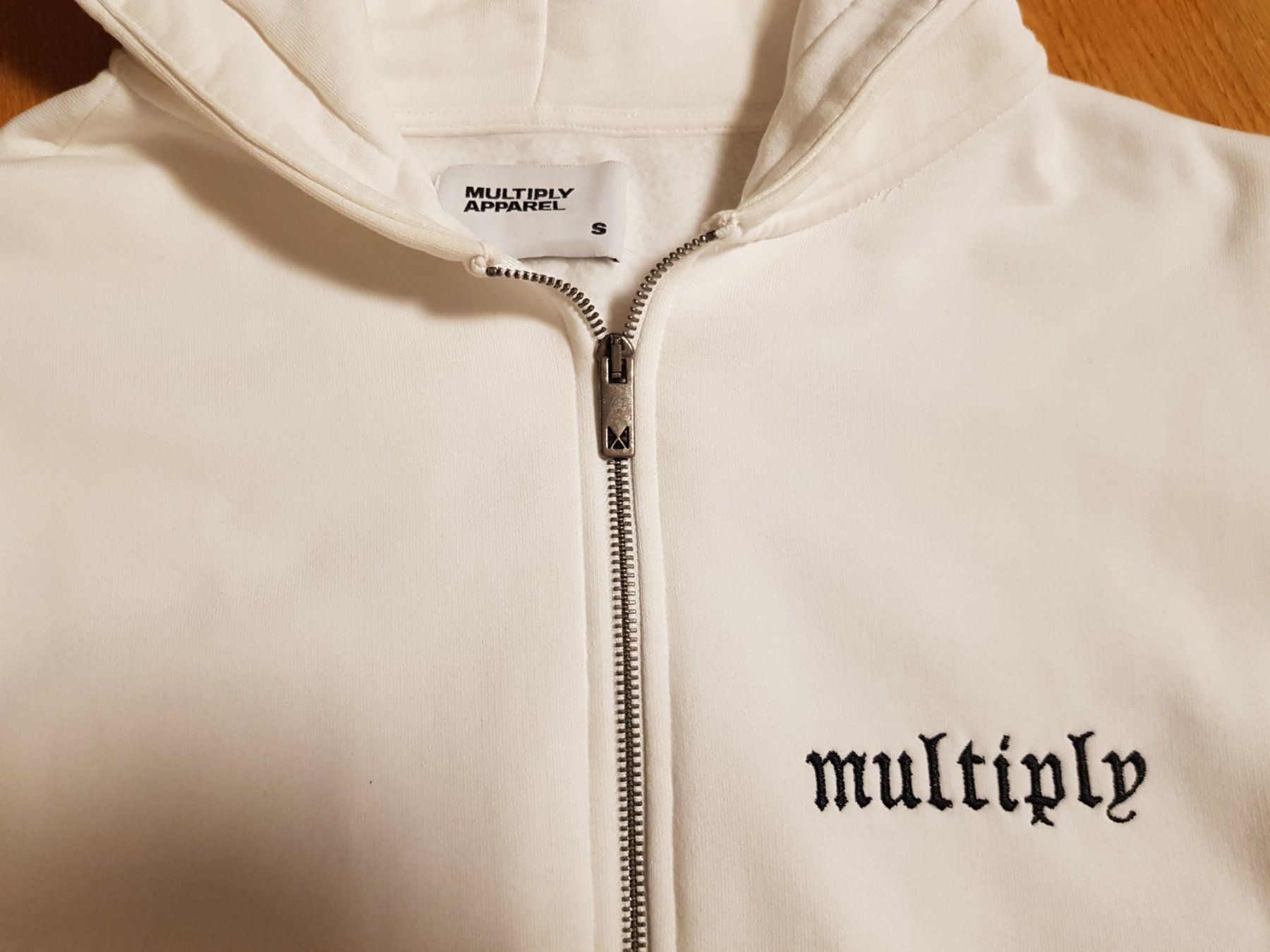 Giacche: Zip-Hoody Gr. S MULTIPLY off-white – Usato da Uster venduto da bri_tb66 1
