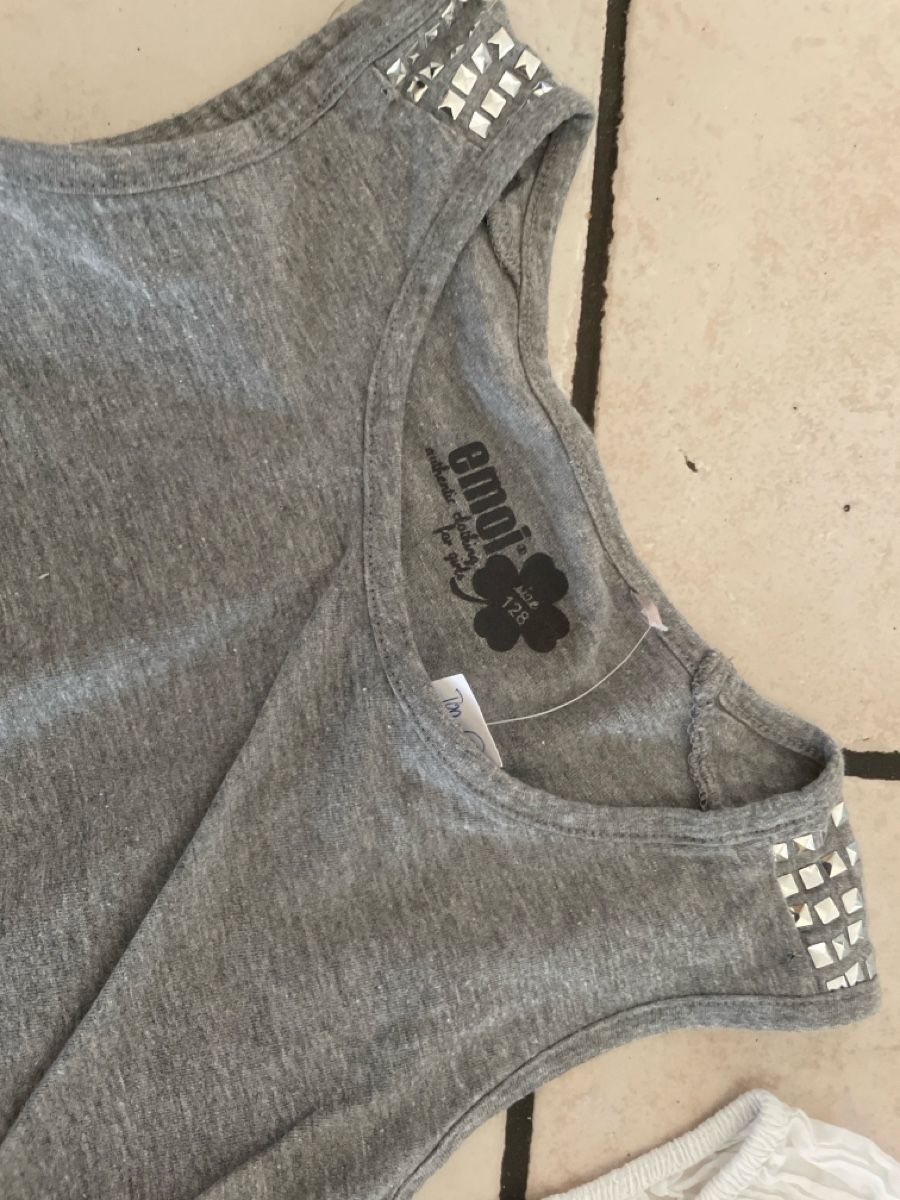 Camicette, T-shirt & Top: 2 süsse Top Marke emoi und Datch Gr. 128 – Nuovo (secondo la descrizione) da Obergerlafingen venduto da cabo4 2