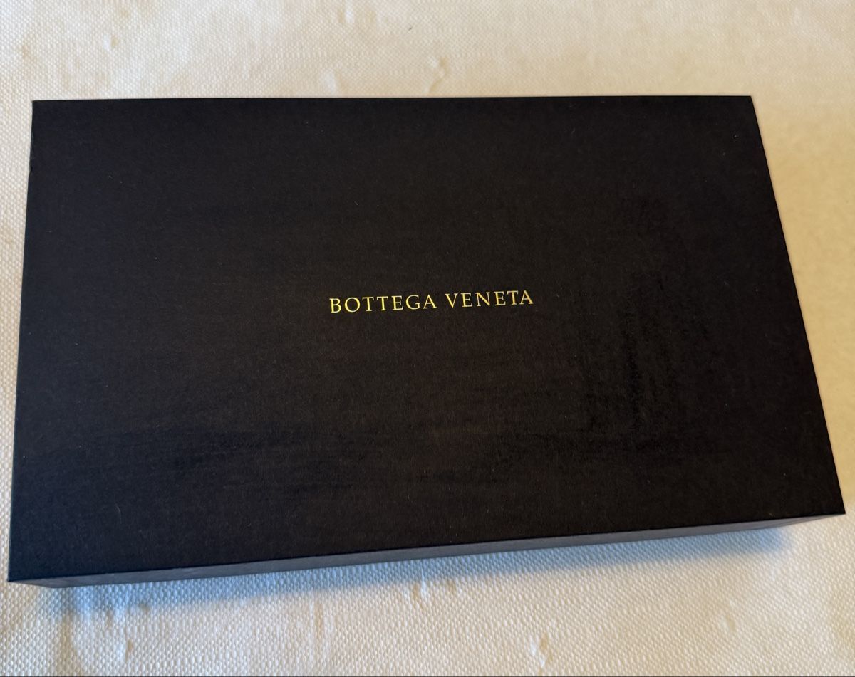 Bottega Veneta Brieftaschen: Original Bottega Veneta Zip-Around Wallet – Neu und originalverpackt aus Zürich von hasan_saad 3