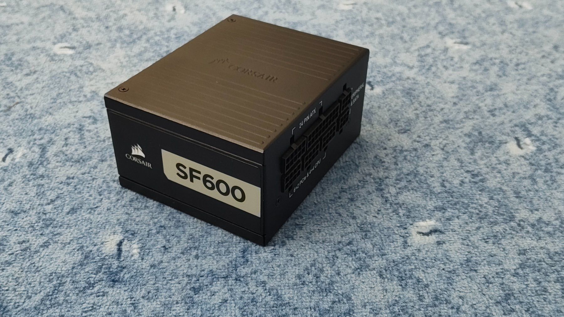 Corsair Componenti elettronici: Corsair SF600 – Usato da Belp venduto da ndu_8r6d