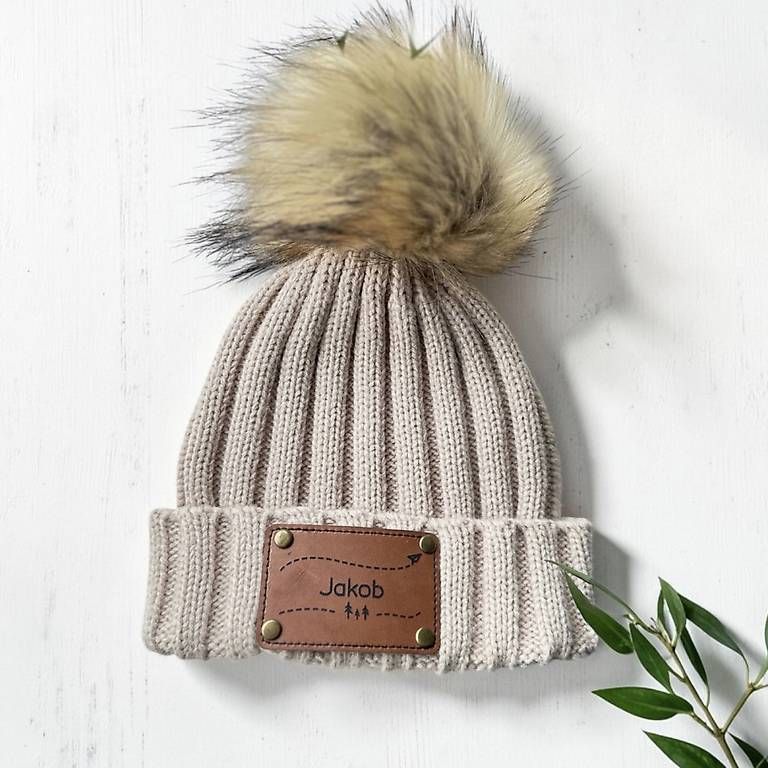 Altro abbigliamento per bambino: Kinder Winter Mütze personalisiert  – Usato da Glis venduto da KubEmma.ch
