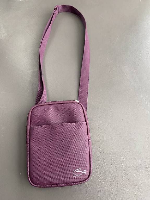 Taschen: Sacoche Lacoste – Gebraucht aus Areuse von Nic_wd9n 1