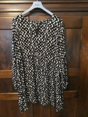 Kleid von Ulla Popken schwarz mit Tupfen Grösse 54/56