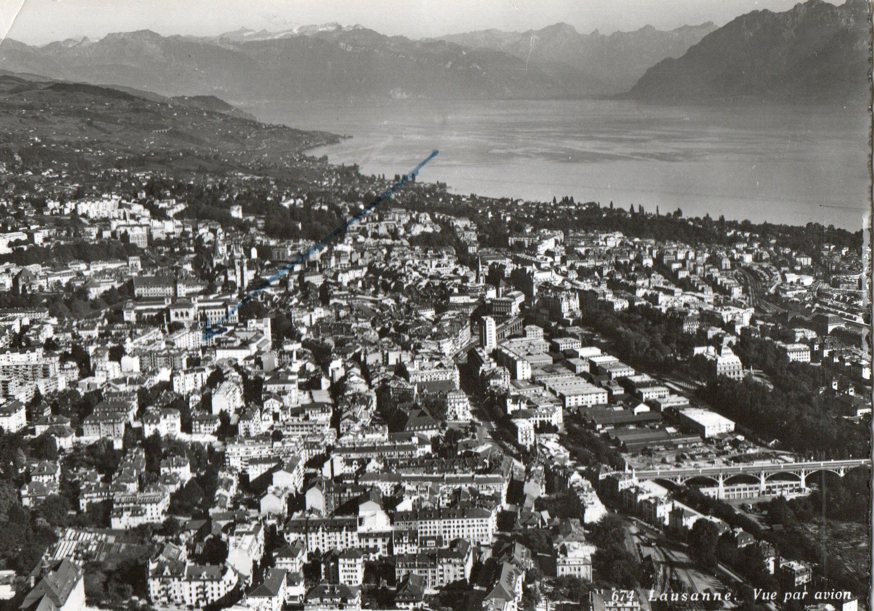 Cartoline postali: Lausanne - Vue par avion – Usato da Melano venduto da pisonsdro