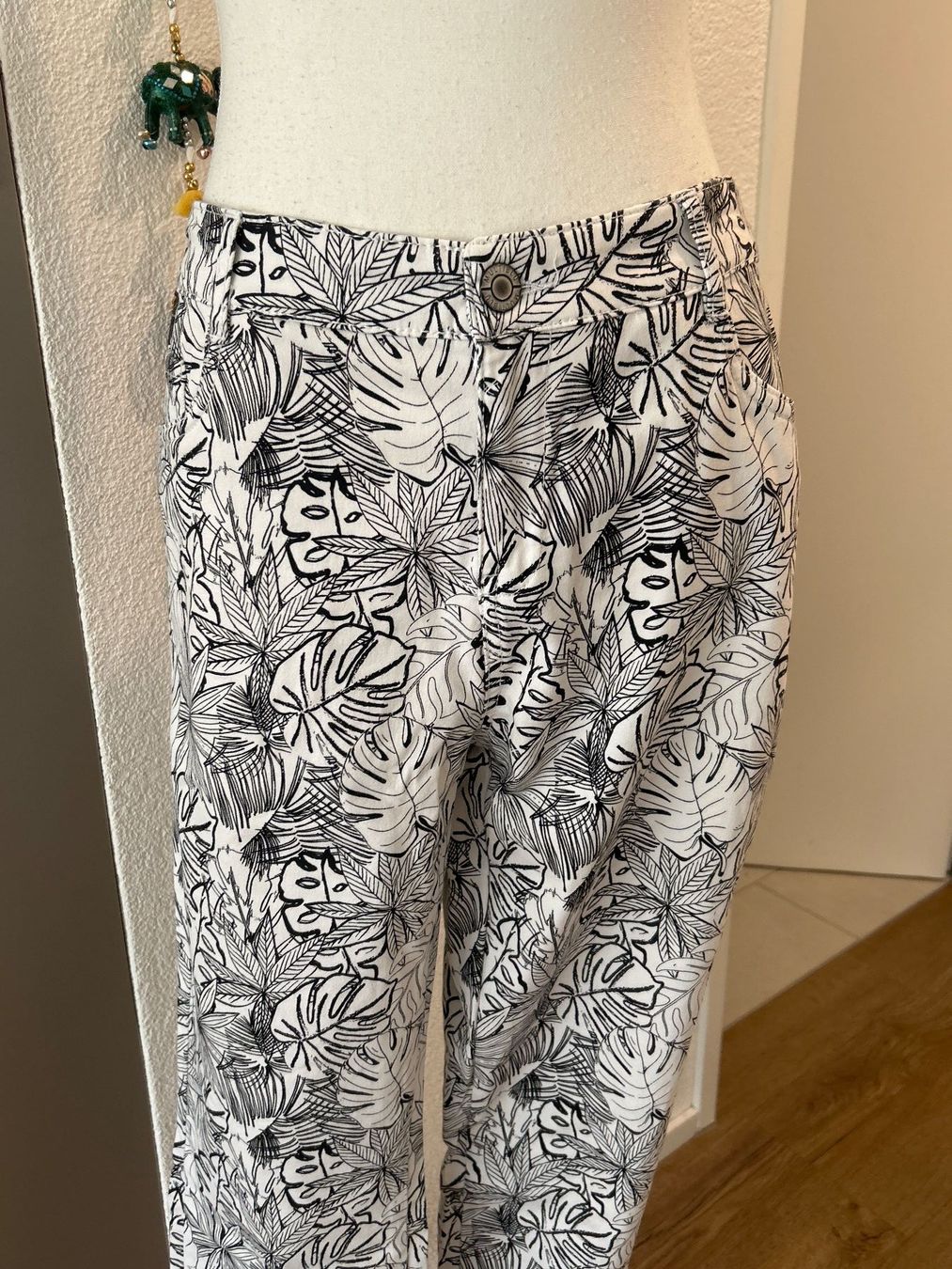 Pantaloni: Damenhose weiss mit Muster von Multiblu Gr.40 – Nuovo (secondo la descrizione) da Brunnen venduto da Nala2929 6
