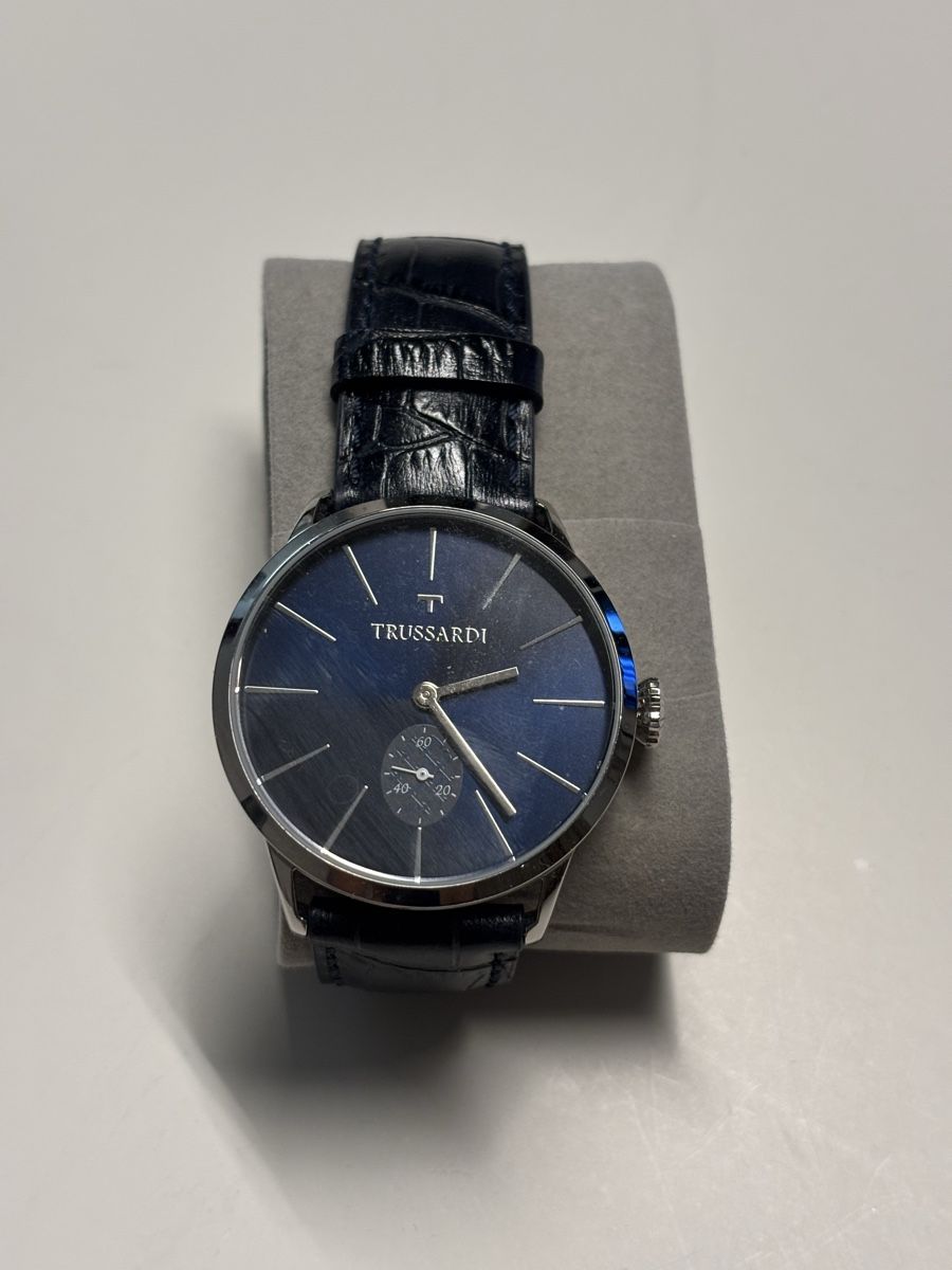 Trussardi Orologi: Vintage Blu Trussardi Vintage – Usato da Trimmis venduto da vit_6cf9 1