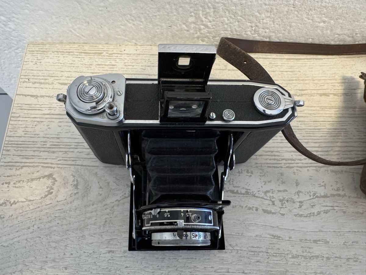 Zeiss Fotocamera: Zeiss ikon ikonta 521/16 kamera – Usato da Zunzgen venduto da milesdavis76 2