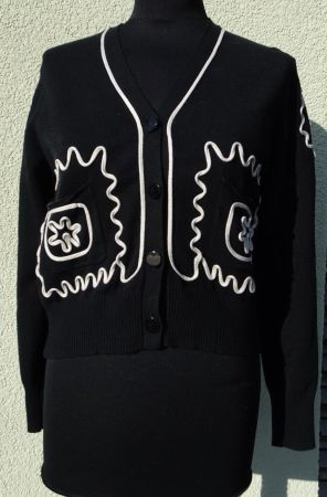 Derhy Strickjacke schwarz weiss Blumen Gr. M kurz