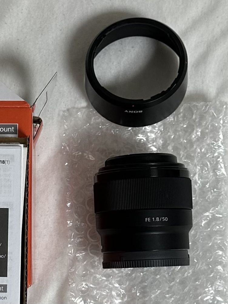 Sony Obiettivi: Sony FE 1.8/50 Objektiv E-Mount – Usato da Maienfeld venduto da tobeyl2020