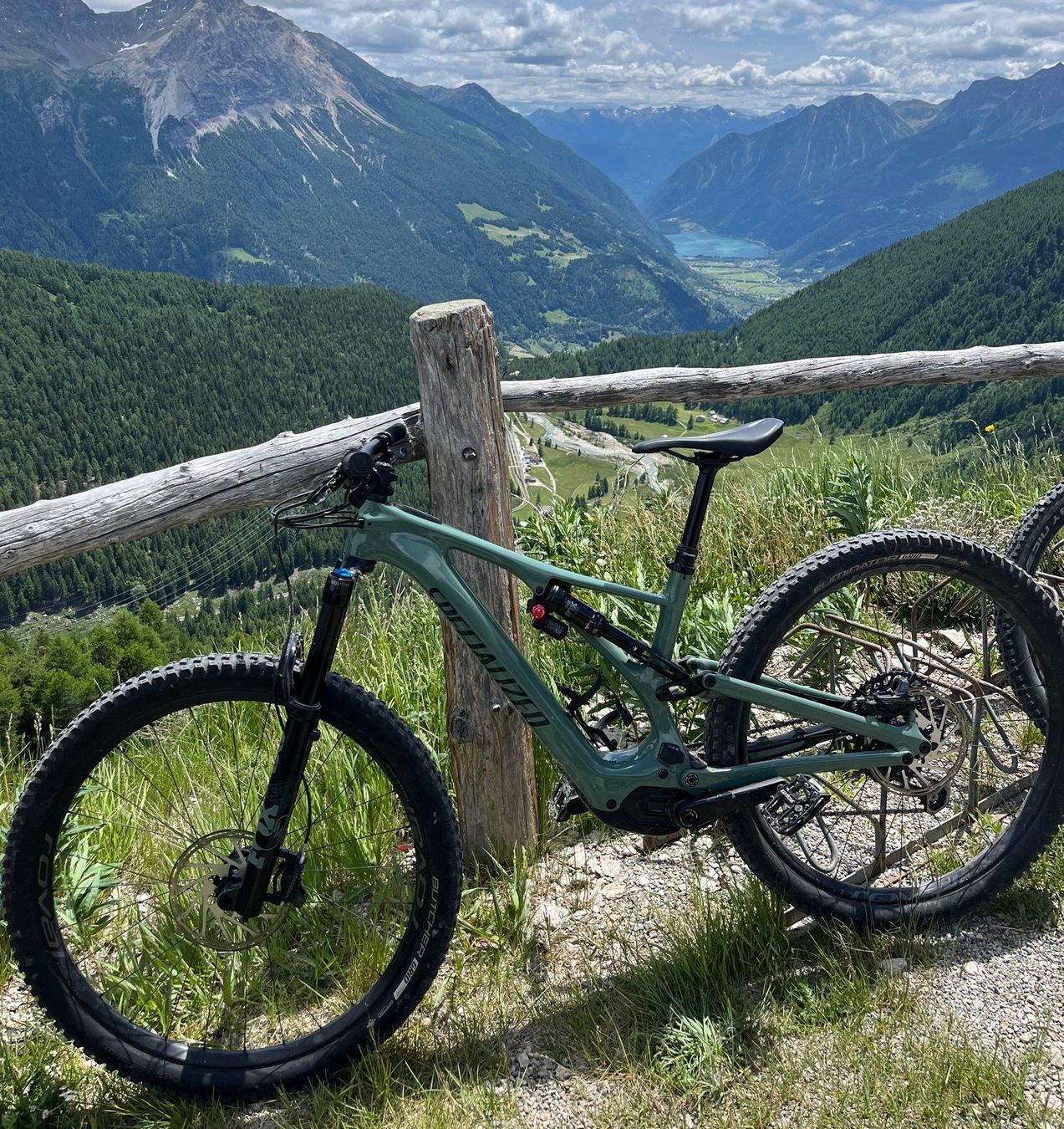 Specialized Velos: Specialized Turbo Levo SL Expert - Grösse M – Gebraucht aus Goldau von  1