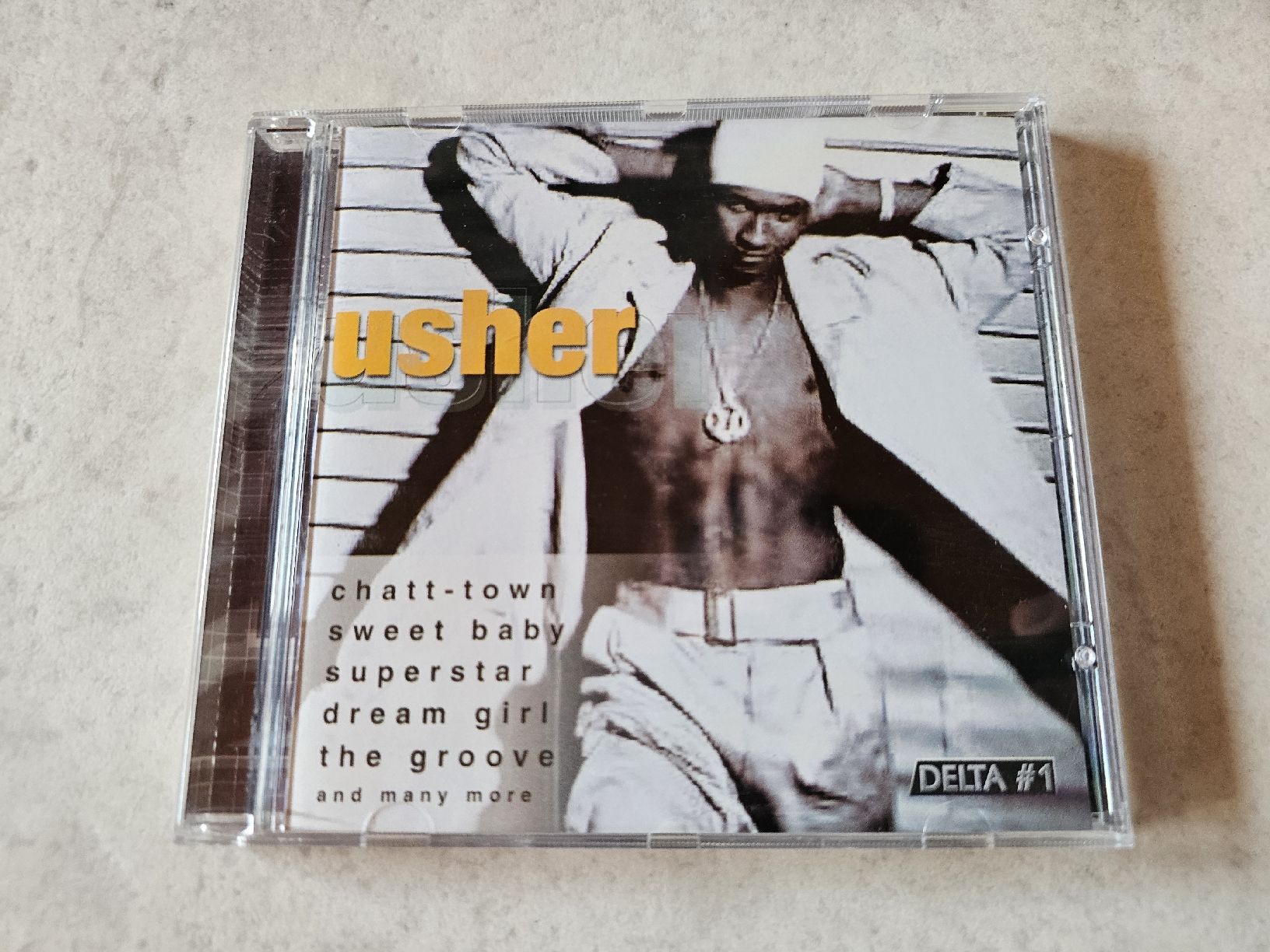 CD: Usher   -  Usher – Usato da Schneisingen venduto da backstore24