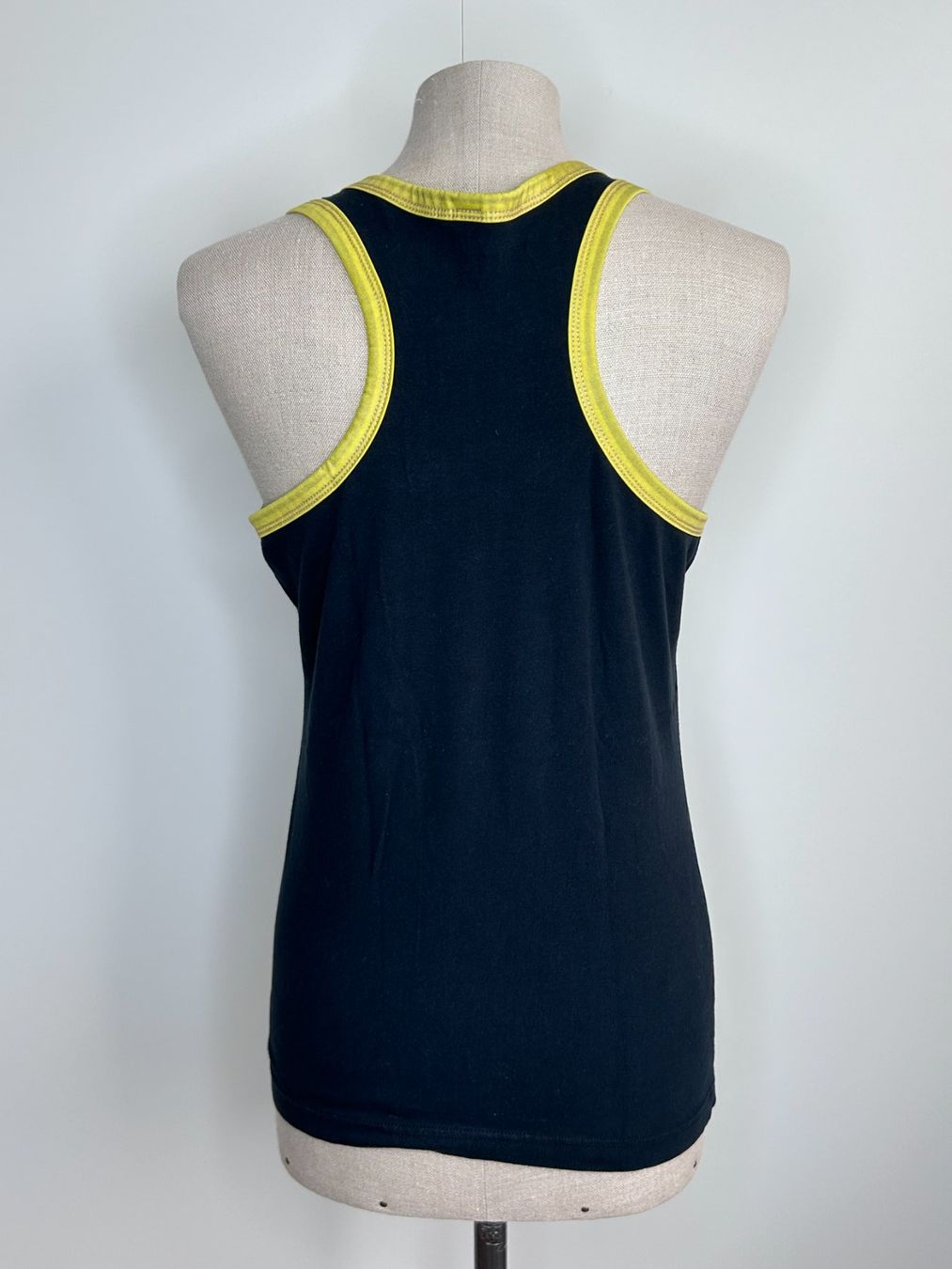 H&M Top: Vintage Super Star Racer Top – Usato da St. Gallen venduto da look-twice 3