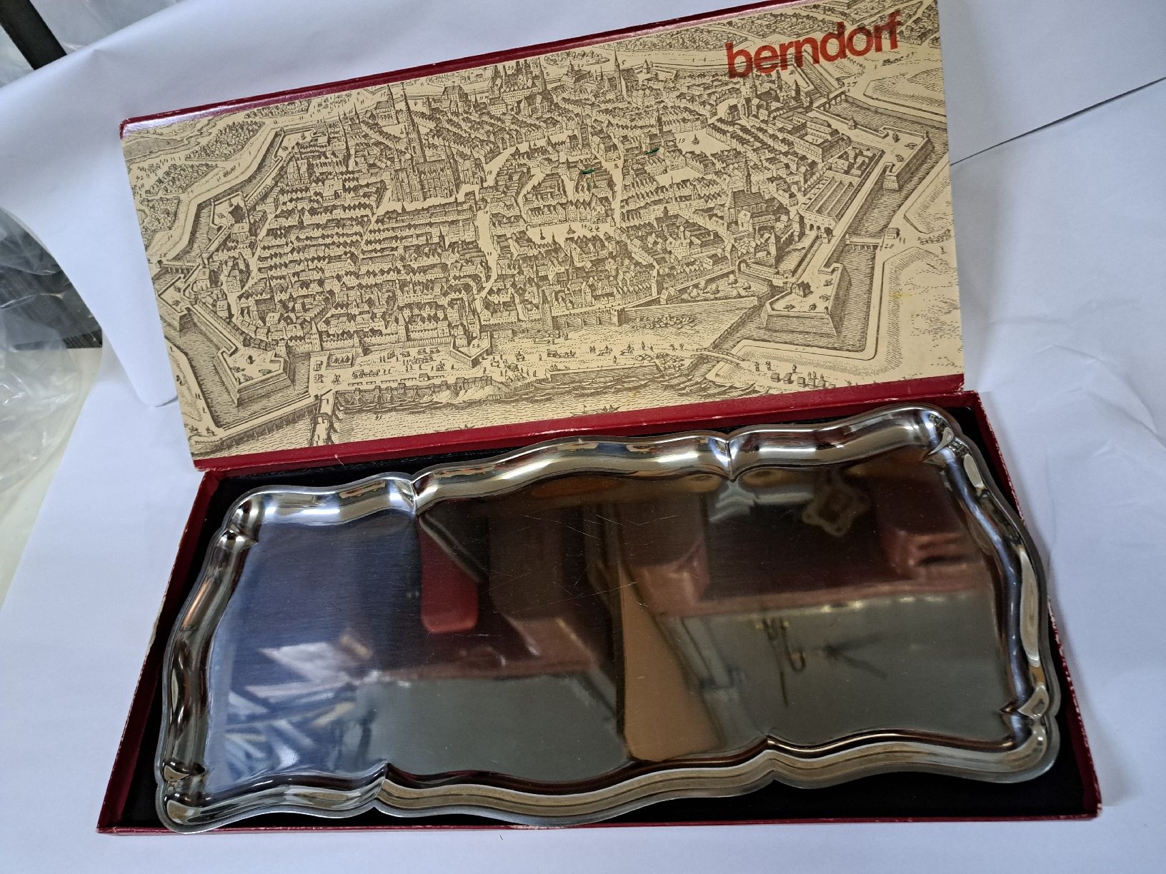 Berndorf Piatti di portata: Edles Tablett Serviertablett Berndorf  Vintage OVP – Usato da Grossdietwil venduto da hufi10