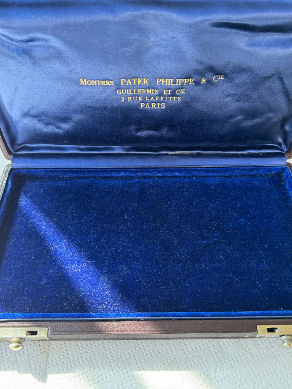 Patek Philippe Uhrenboxen: Vintage very large Patek Philippe box – Gebraucht aus Sion von  1
