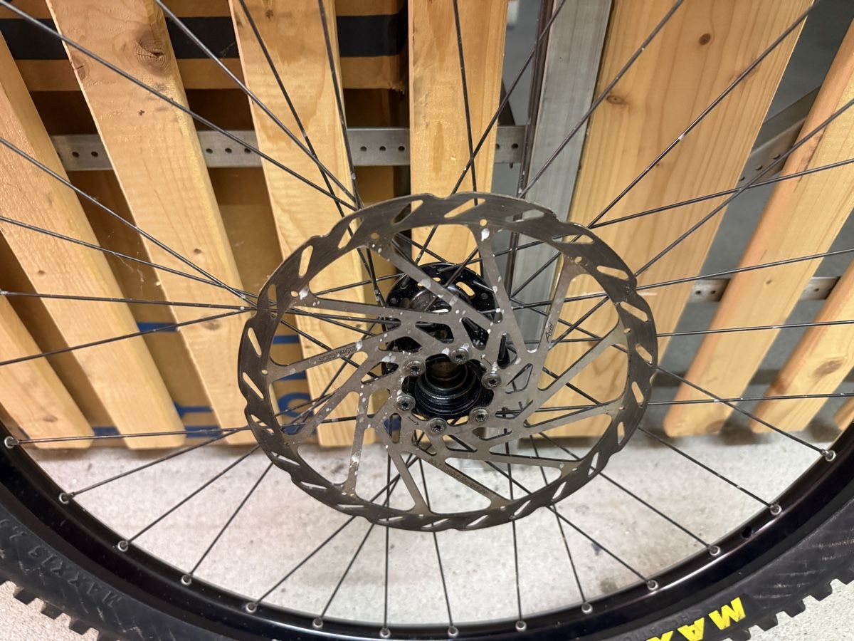 Mavic Pièces détachées: MTB Wheelset 26 Roval + Mavic  – D'occasion à Giswil par urr_7c5j 5