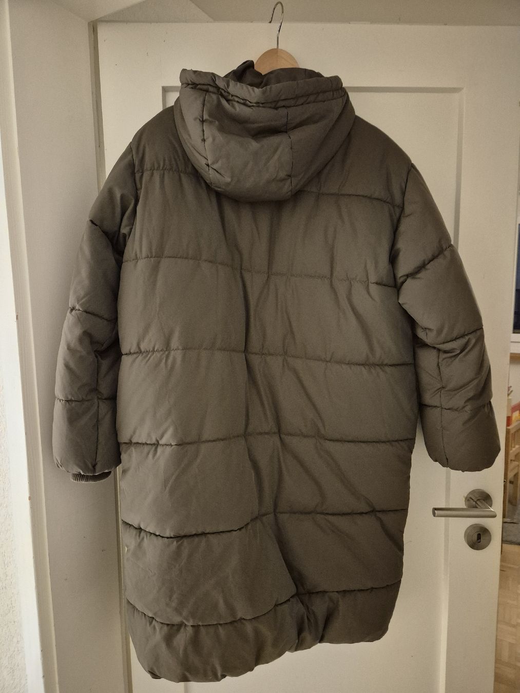 H&M Cappotti: Pufferjacke Damen – Usato da St. Gallen venduto da Franziska1988 4
