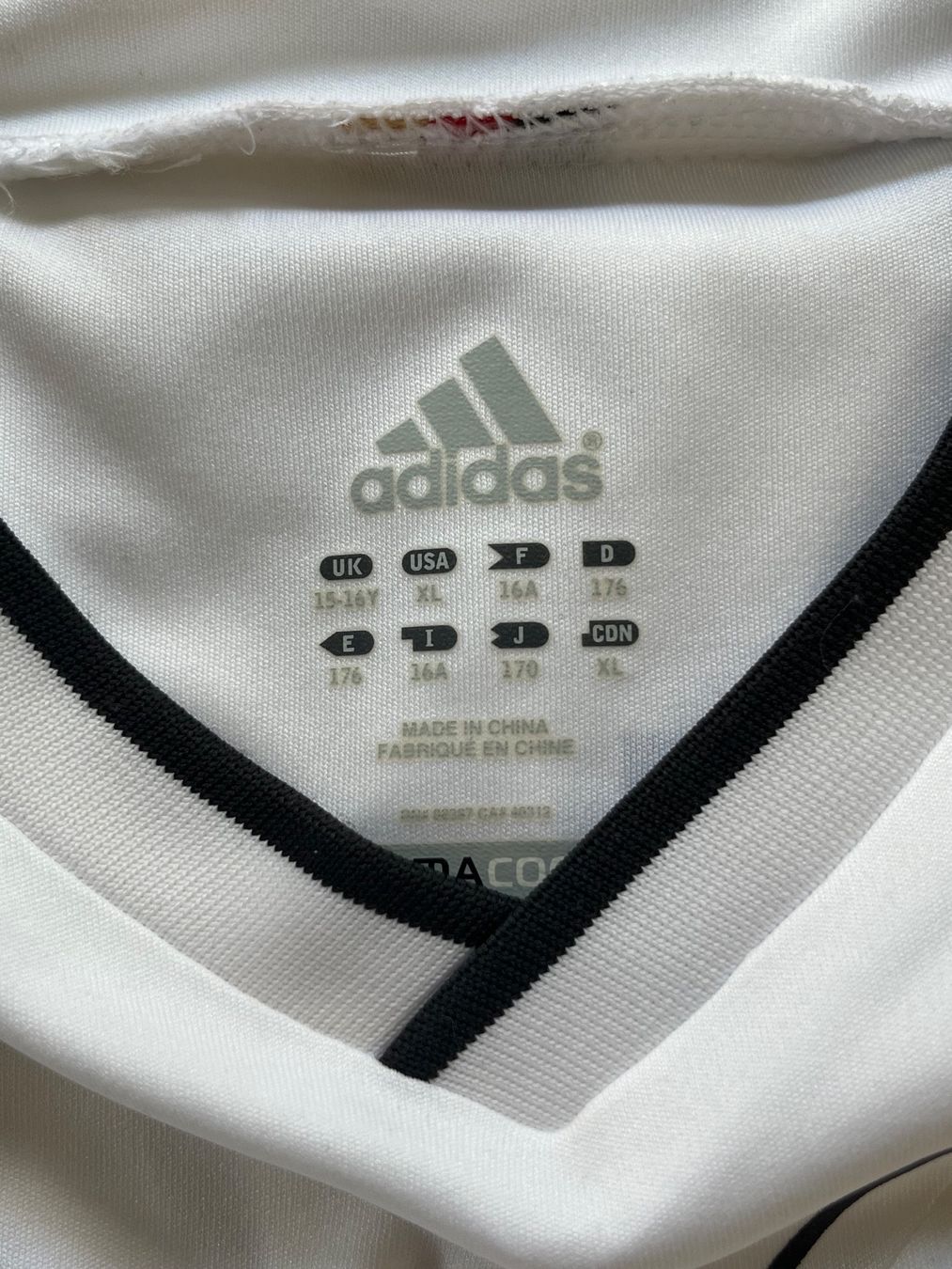Adidas Scarpe, pantaloni & magliette da ginnastica: Deutschland Kindertrikot / Mario Götze – Usato da Näfels venduto da dom_9p7f 2