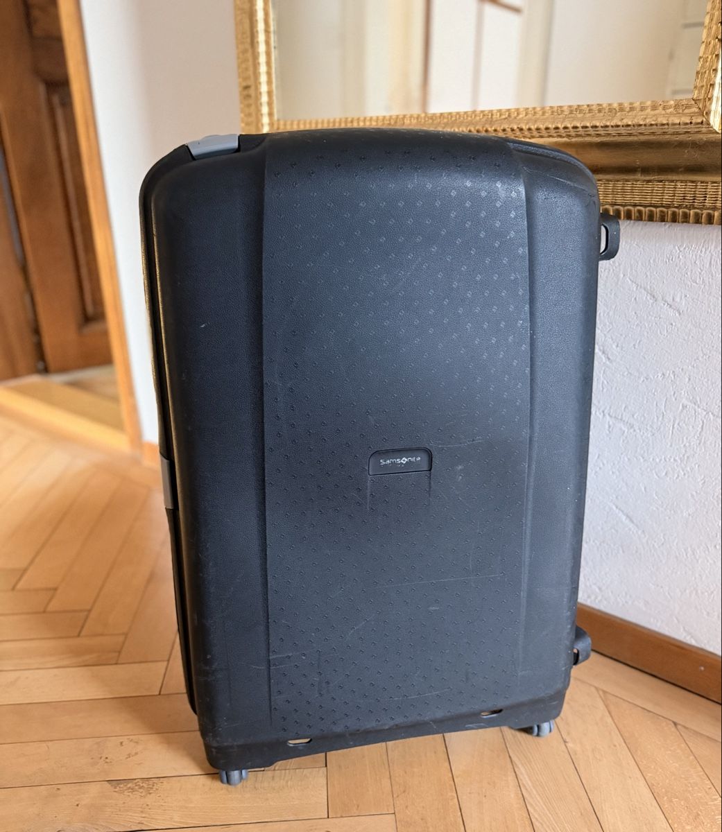 Valises de voyage: Samsonite Hartschalenkoffer, Typ Aeris Spinner 75 – D'occasion à Näfels par Triibholz