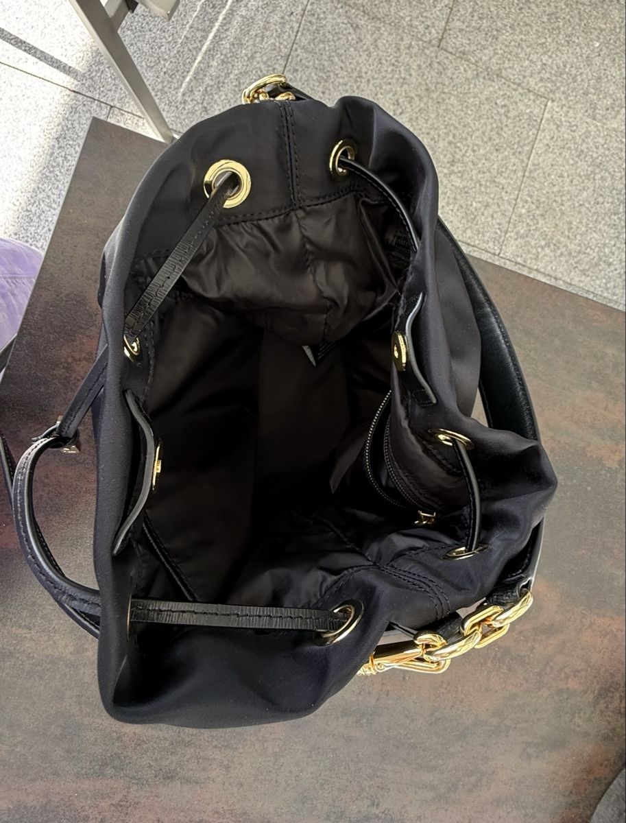 Ralph Lauren Borse da donna: Schwarze Ralph Lauren Beuteltasche – Usato da Oberrohrdorf venduto da Happyday05 1