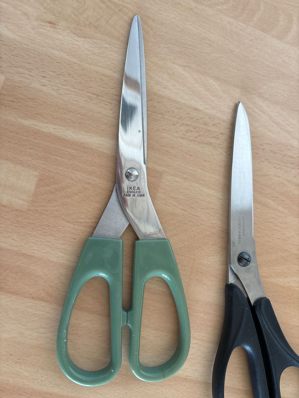 Ikea Tutti gli attrezzi: 2 Scheren , 20 cm lang – Usato da Wetzikon ZH venduto da CZ. 6