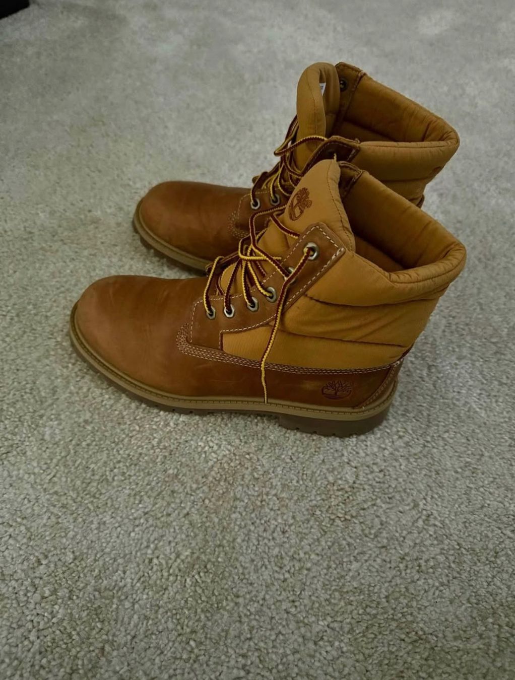 Timberland Scarpe da donna: Bottes Timberland marron taille 37 bon état – Usato da Romont FR venduto da mar_t6pp 3